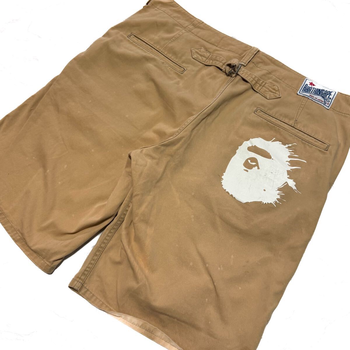 エイプ APE パンツ ショートパンツ ハーフパンツ チノ ロゴ L ベージュ 希少【a bathing ape / ア ベイシングエイプ【商品名】飛び散り