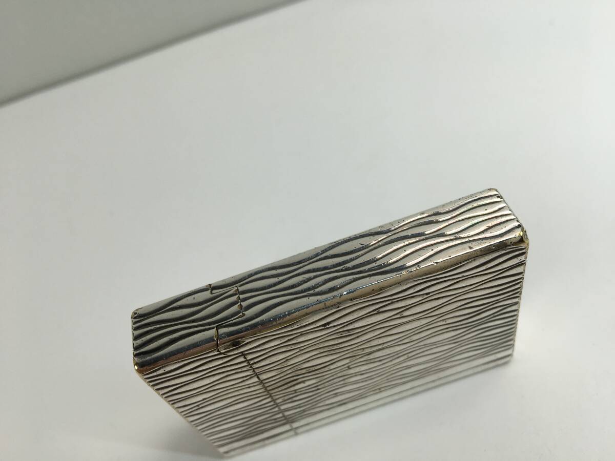d1179　人気モデル 快音 S.T.Dupont デュポン ギャッツビー GATSBY ウェーブ 波模様 ガスライター 喫煙具 火花確認(rèn)済み [パケ無料]
