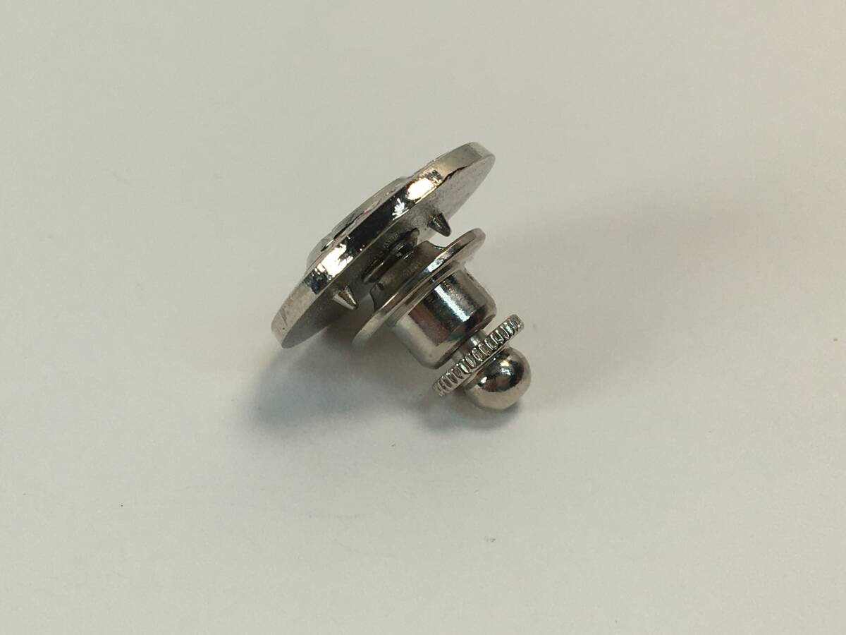 w1181 希少レア 極美品 マツダ mazda 100周年記念 ピンバッジ ピンズ 直径1.5cm 1920-2020 非売品[パケ無料]
