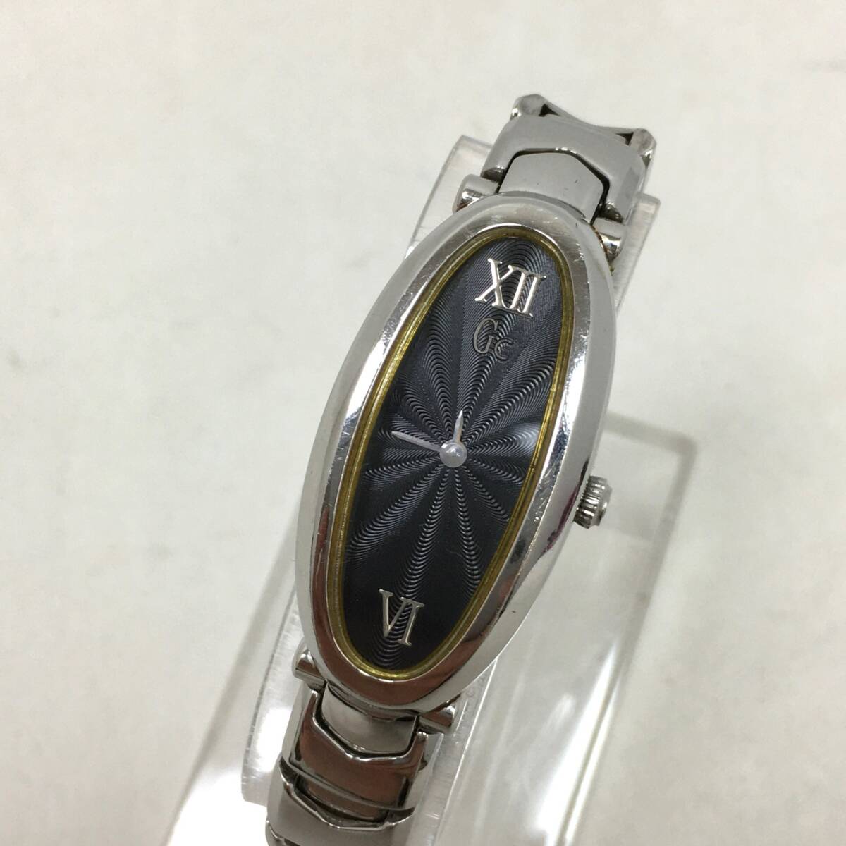 ? 0563 GUESS COLLECTION ゲスコレクション 腕時計(jì) GC4000 ブラック文字盤 シルバーカラー オーバル クオーツ 動作未確認(rèn) 現(xiàn)狀品