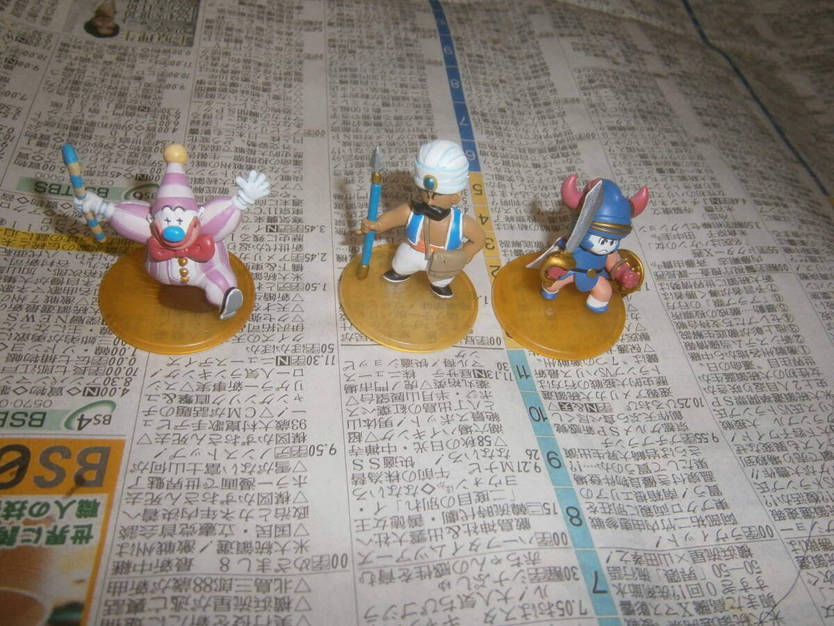 経年劣化と破損あり　ドラゴンクエスト キャラクターフィギュアコレクション ロトの伝説編　勇者　商人 遊び人_画像1