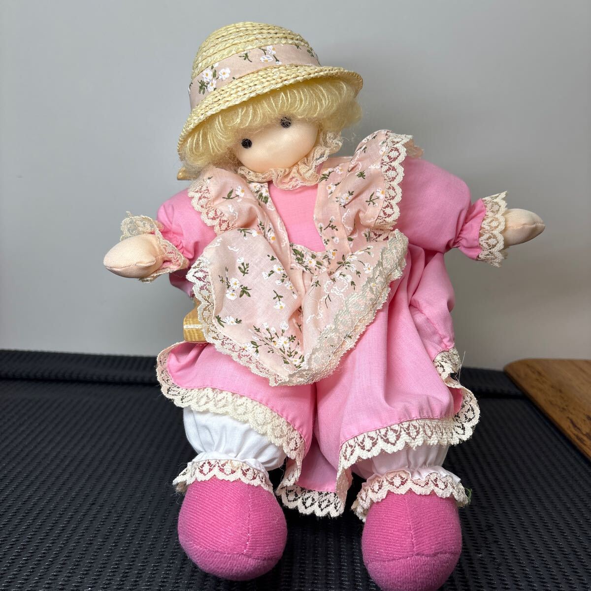 * Osaka / магазин получение возможно * стул имеется колеблющийся музыкальная шкатулка кукла сбор искривление маленький world работа OK Showa Retro античный коллекция *