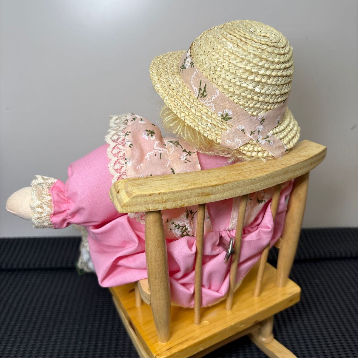 * Osaka / магазин получение возможно * стул имеется колеблющийся музыкальная шкатулка кукла сбор искривление маленький world работа OK Showa Retro античный коллекция *