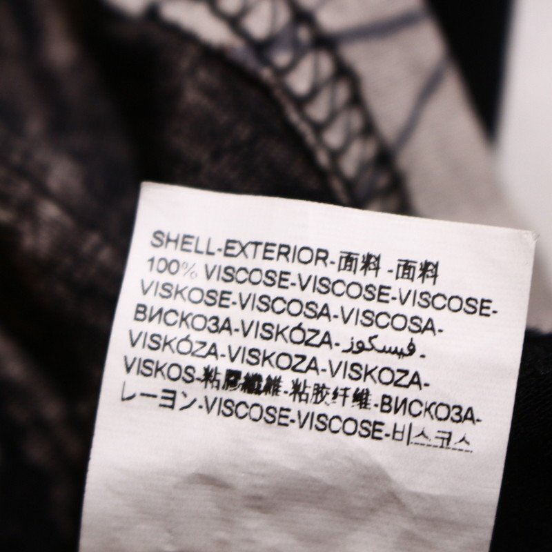 正規(guī) Desigual デシグアル 夏 ビーズ刺繍 フラワー 刺繍 プリント ストレッチ タイト 半袖 Tシャツ レーヨン ブラック 黒 EUR S