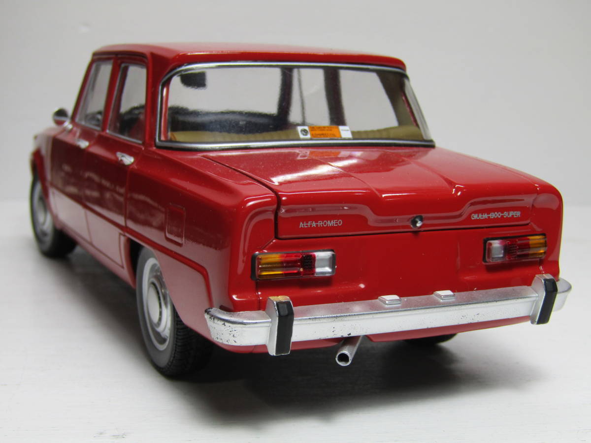 AlfaRomeo 1/18 アルファロメオ アルファ ジュリア スーパー 1300 GIULIA Super ベルリーナ ベルトーネ Bertone 1965 四つ葉 Red 伊 Rosso 