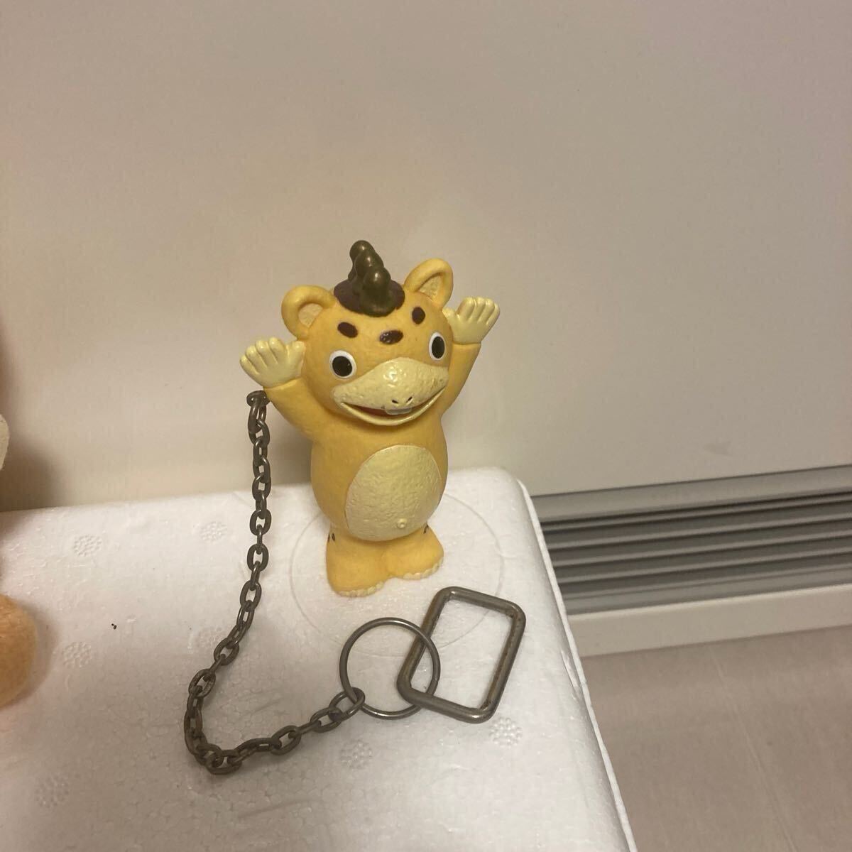 M1号　マルサン　怪獣ブースカ　ヘッダー付き　キーホルダーのおまけ付き！ M1号 マルサン 怪獣ブースカ ヘッダー付き キーホルダーのおまけ