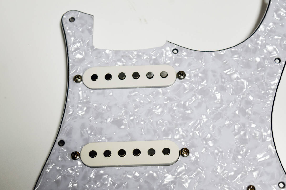 DiMarzio DP117 HS-3 Stratocaster アッセンブリ_画像2