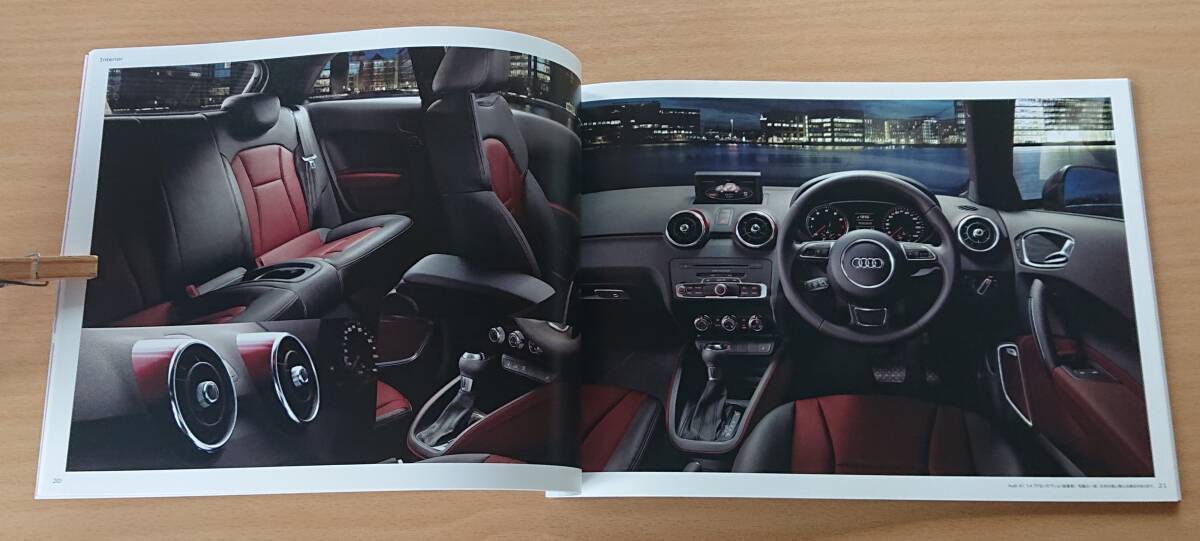 * Audi *A1 2011 год 1 месяц подробности версия каталог * блиц-цена *