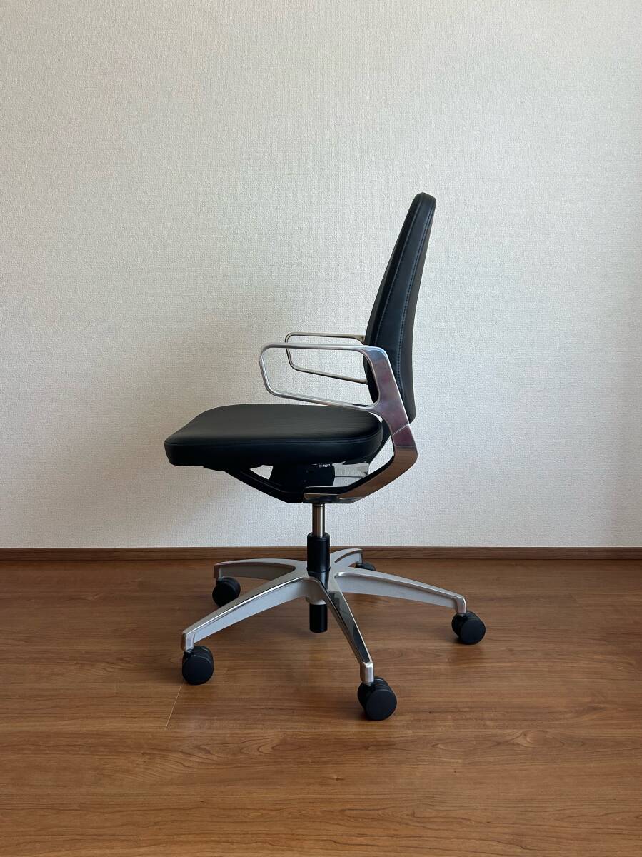 ①ITOKI イトーキ Levi レヴィ 黒本革 ワークチェア｜ブラックレザー オフィス キャスター デスク ハーマンミラー Vitra. knoll イームズ