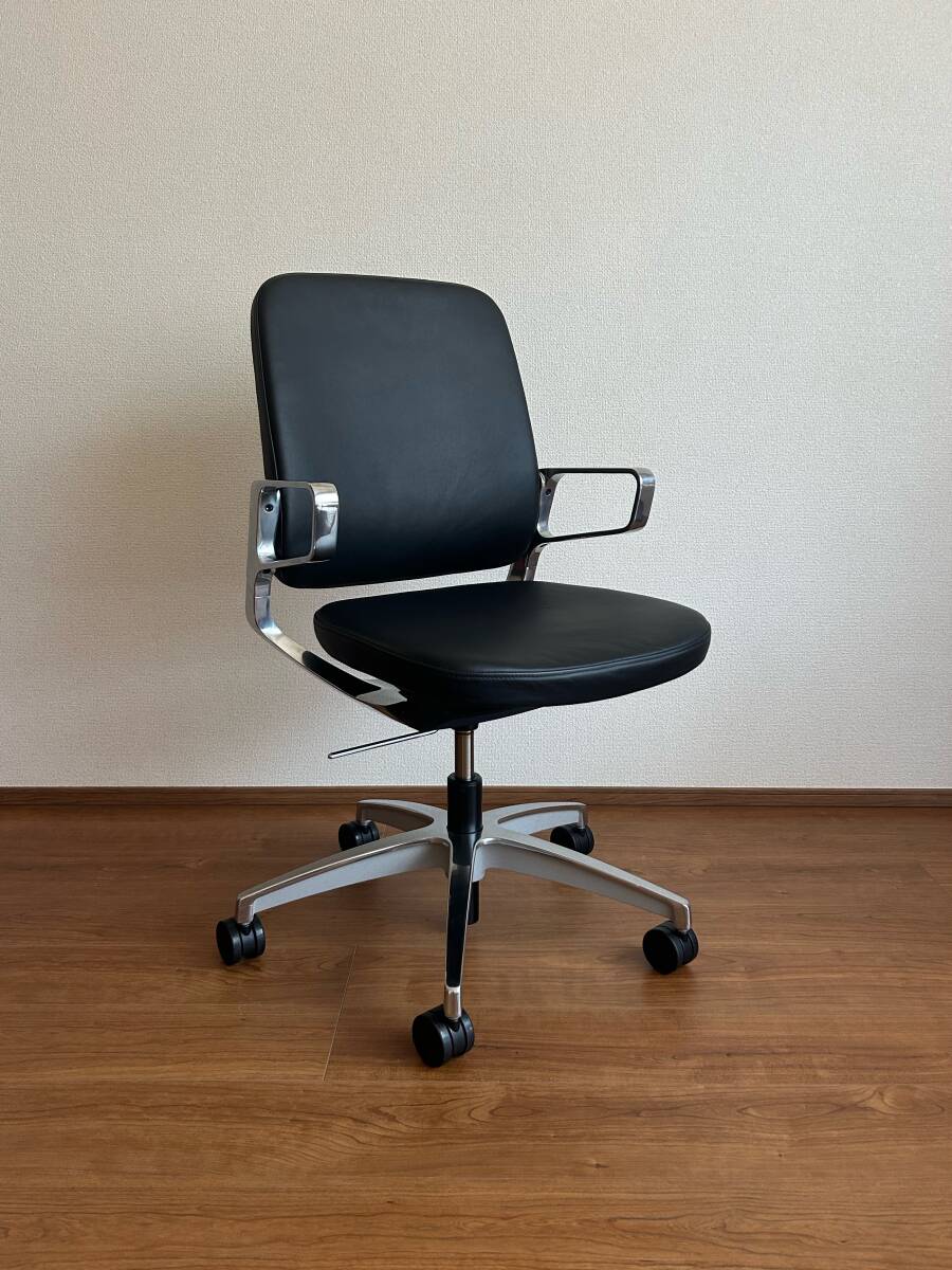 ①ITOKI イトーキ Levi レヴィ 黒本革 ワークチェア｜ブラックレザー オフィス キャスター デスク ハーマンミラー Vitra. knoll イームズ