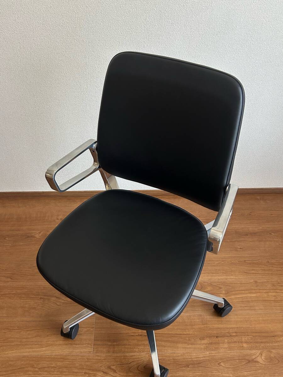 ①ITOKI イトーキ Levi レヴィ 黒本革 ワークチェア｜ブラックレザー オフィス キャスター デスク ハーマンミラー Vitra. knoll イームズ