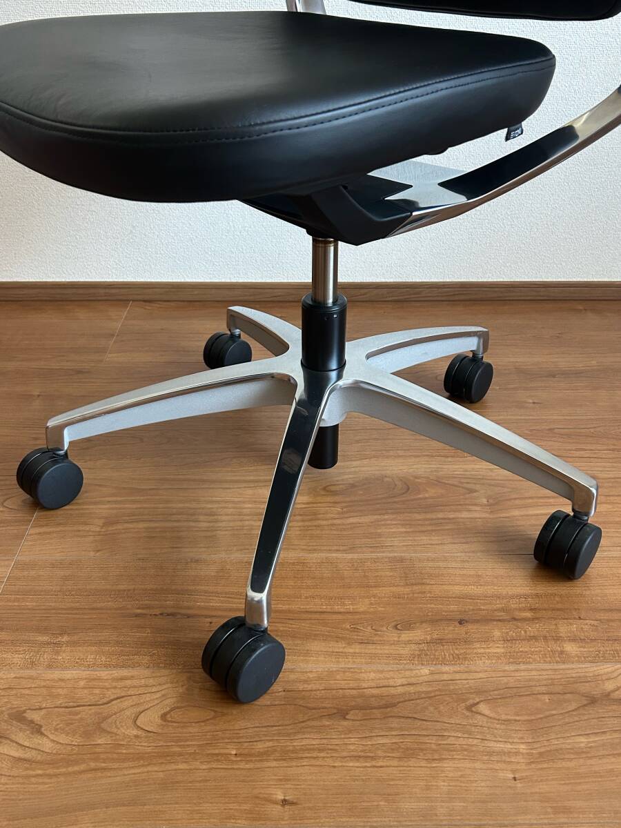 ①ITOKI イトーキ Levi レヴィ 黒本革 ワークチェア｜ブラックレザー オフィス キャスター デスク ハーマンミラー Vitra. knoll イームズ