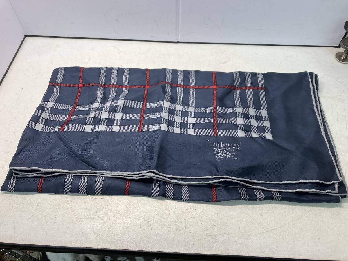 Burberrys(バーバリー) 大判スカーフ(縦横87☓87cm) Burberrys バーバリー スカーフ 大判ハンカチ 約87×86cm 紺(服飾