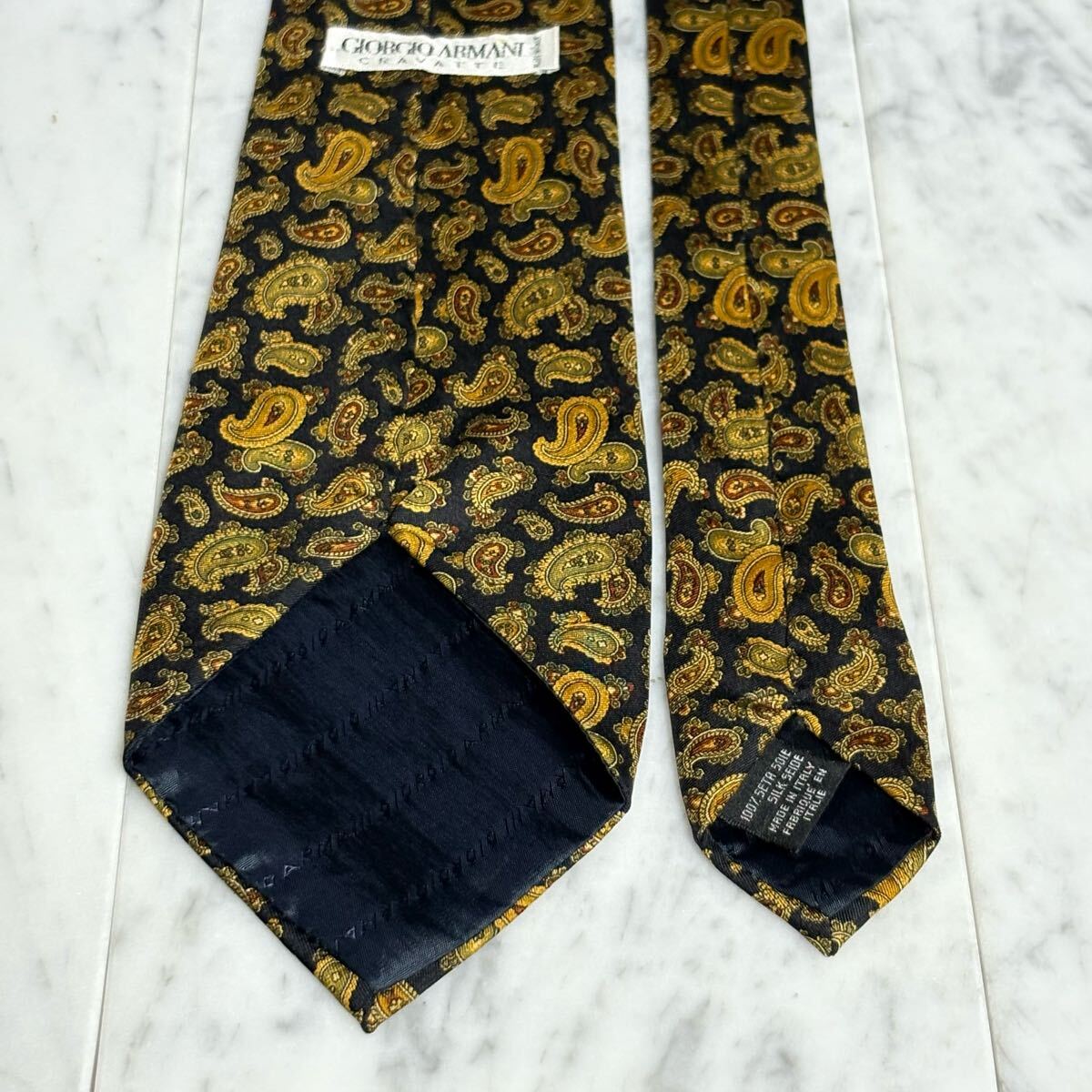 【美品】 999円～ ARMANI ネクタイ ブラック ペイズリー柄 (GB3)
