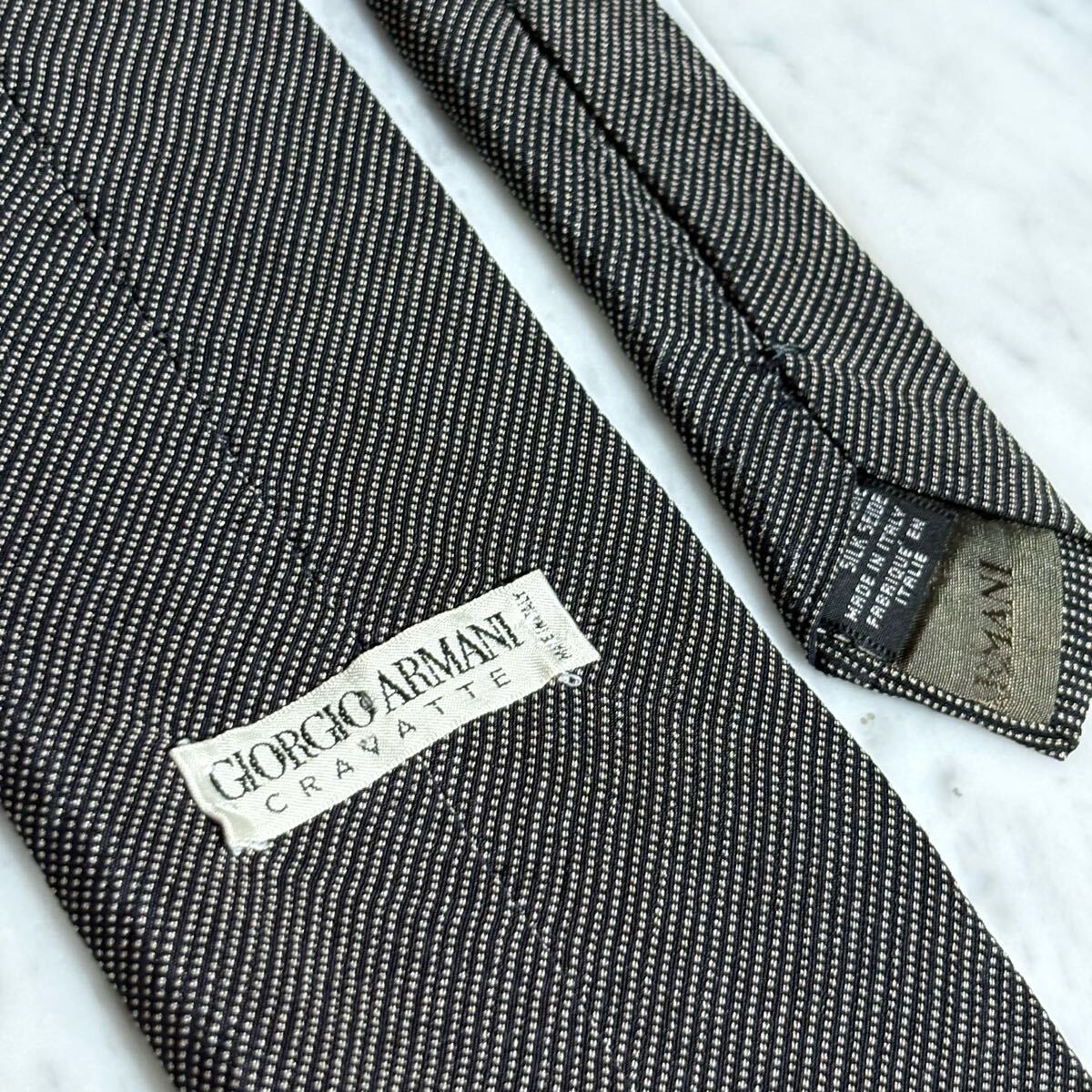 【美品】 999円～ ARMANI ネクタイ ブラック グレー ストライプ系 (GB7)