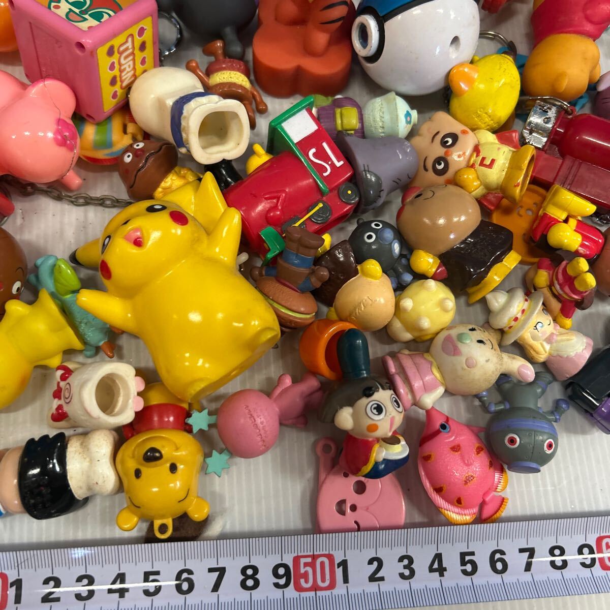 フィギュアまとめ3 指人形　アンパンマン　ドキンちゃん　ばいきんまん　ディズニー ポケモン　色々　セット　おじゃる丸 ミニフィギュア_画像6