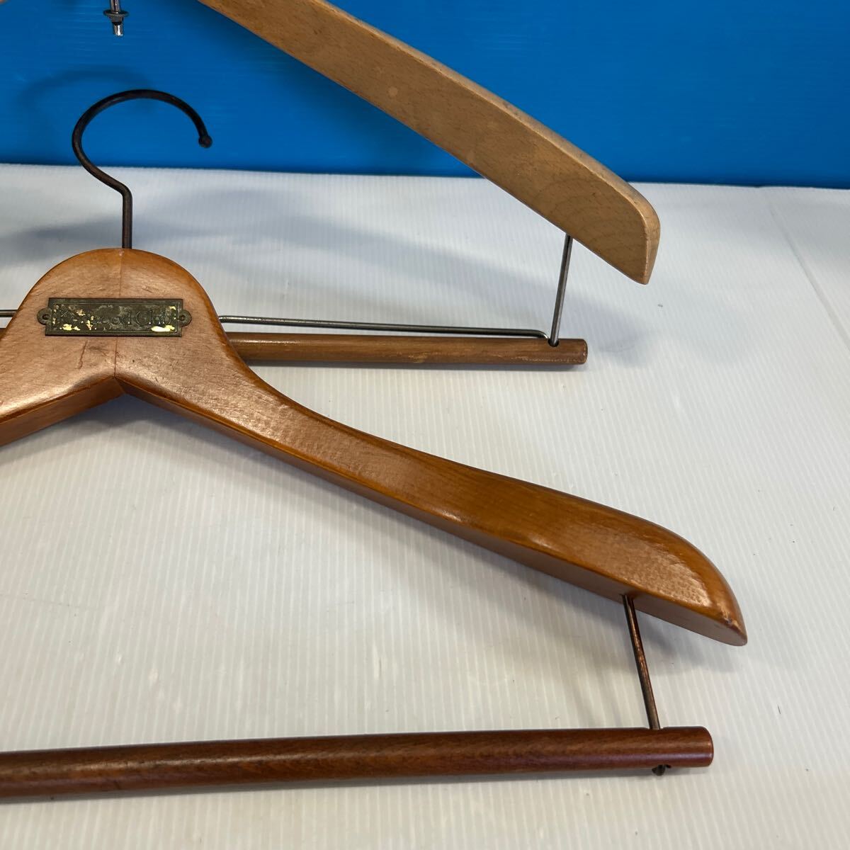ハンガー 木制ハンガー スーツハンガー ジャケットハンガー コートハンガー　KENWOOD Club TORAYA 當(dāng)時物　アンティーク