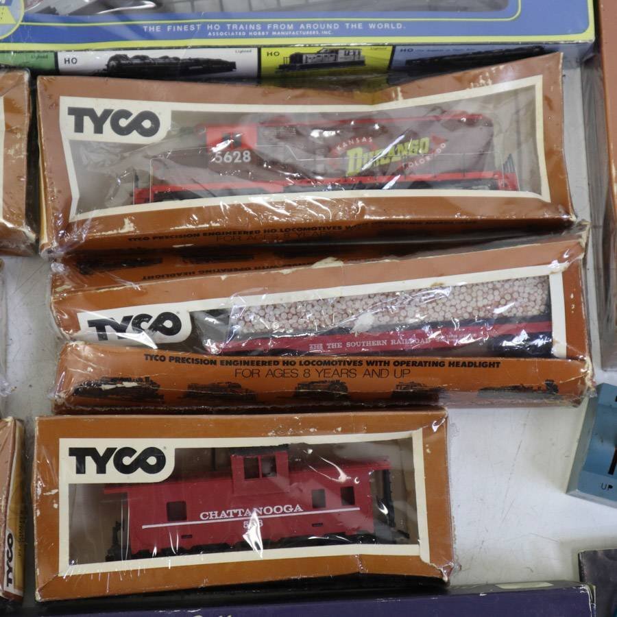  продажа комплектом TYCO и т.п. HO gauge железная дорога модель зарубежный машина . машина дорожное полотно блок питания структура и т.п. комплект *209v14