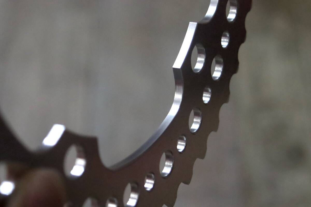 新品未使用/TRACK CHAINRING/48T/PCD130/チェーンリング/厚歯/ピストバイク/トラック/シルバー/シングルスピード/ギア/クランク/NJS