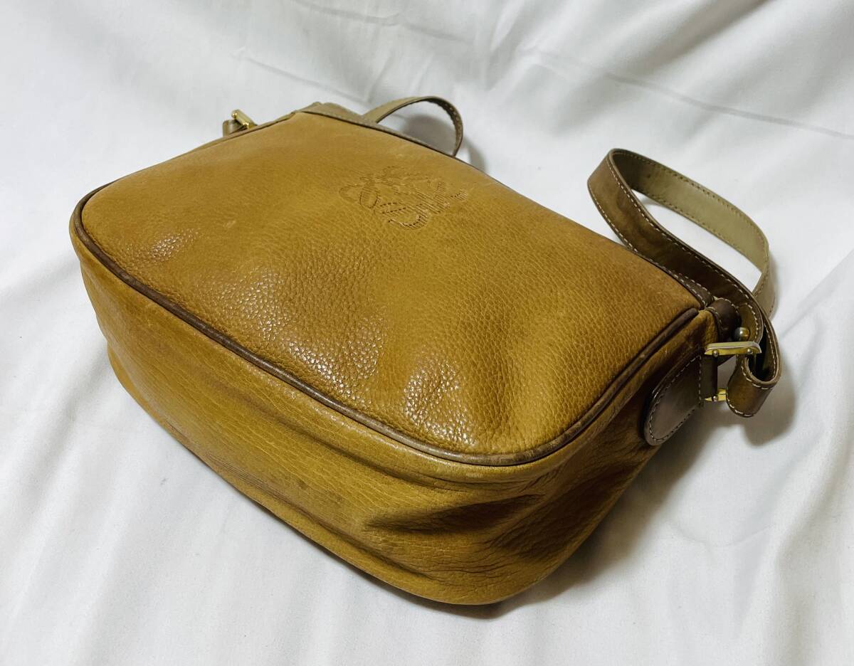 スペイン制　ヴィンテージ　LOEWE ロエベ アナグラム レザ― ショルダーバッグ　