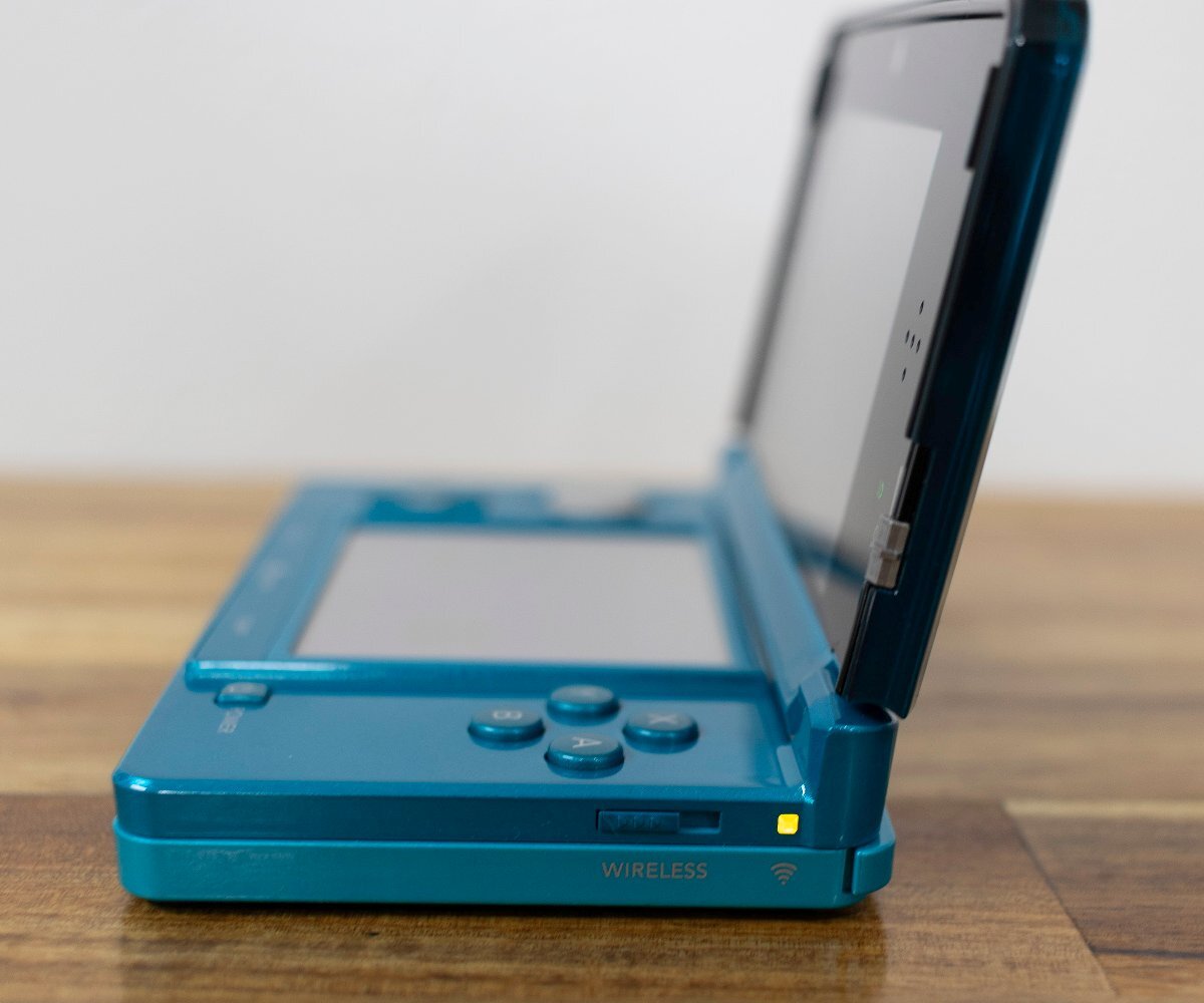任天堂 ニンテンドー3DS 本體 クレードル、充電器あり CTR-001(JPN) NINTENDO 中古品