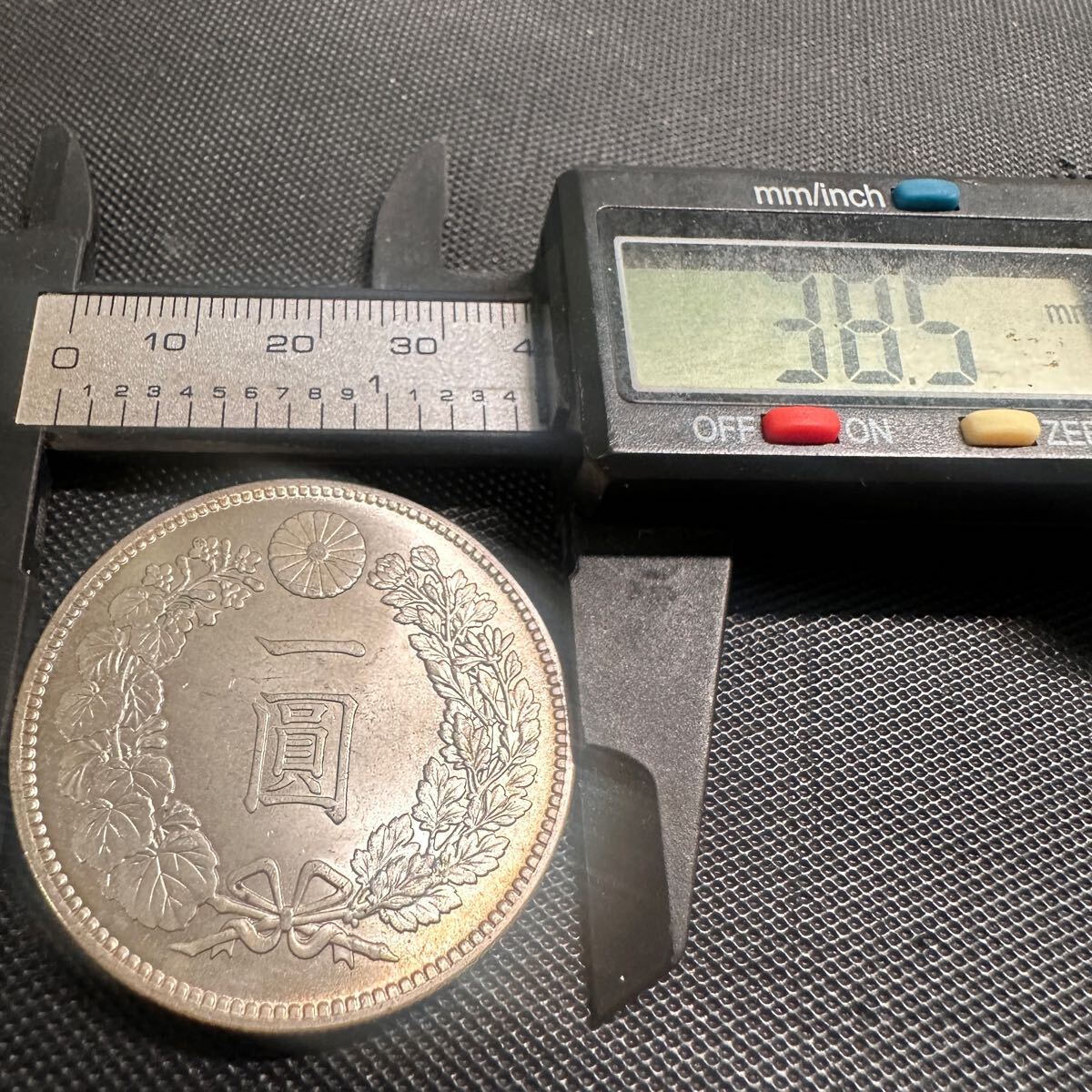大日本 新1円銀貨 大型 一圓 銀貨 1円 銀貨 一円 銀貨 明治16年