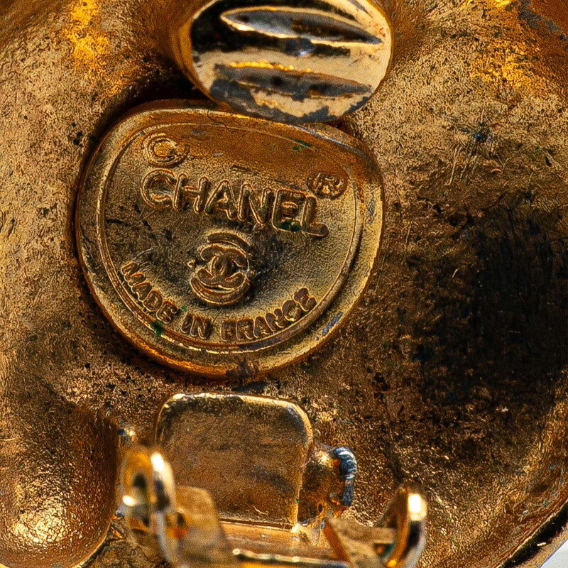シャネル ヴィンテージ ロゴ イヤリング ゴールド メッキ レディース CHANEL 【中古】
