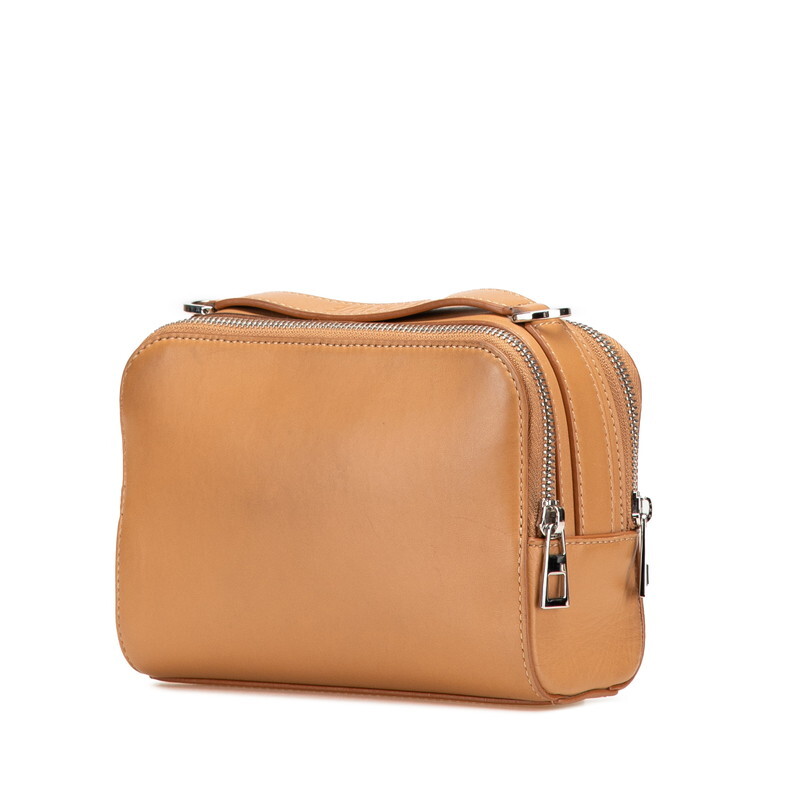 ロエベ アナグラムロゴ クロスボディ カメラバッグ ミニ ハンドバッグ ショルダーバッグ 2WAY ブラウン レザー LOEWE 【中古】