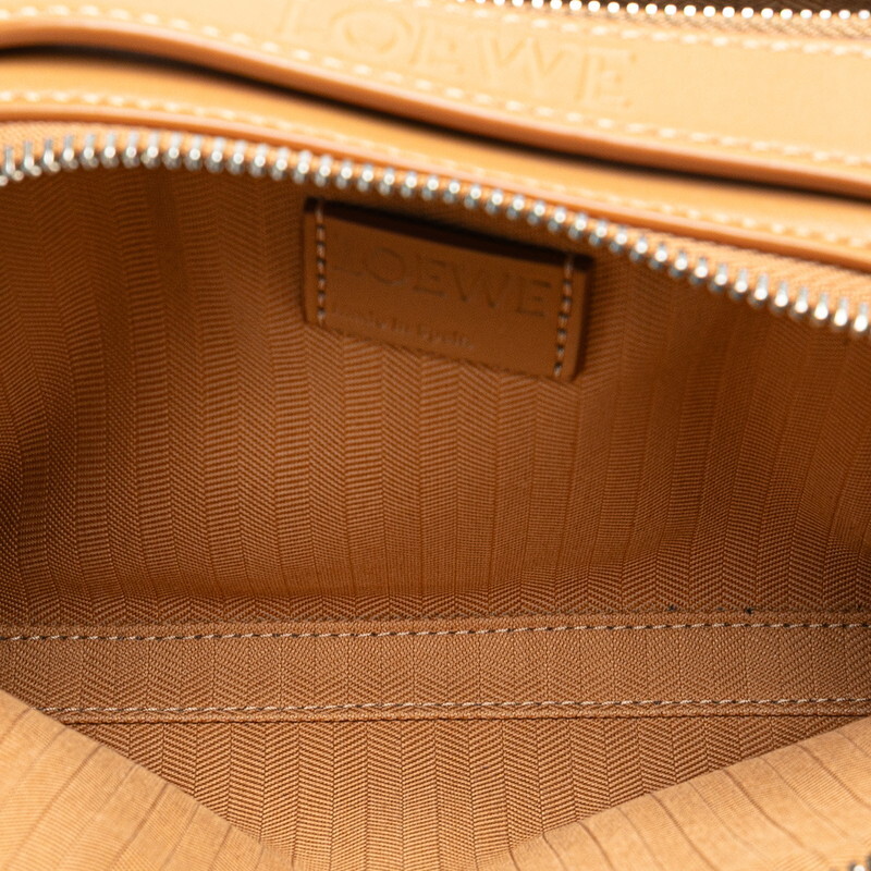 ロエベ アナグラムロゴ クロスボディ カメラバッグ ミニ ハンドバッグ ショルダーバッグ 2WAY ブラウン レザー LOEWE 【中古】