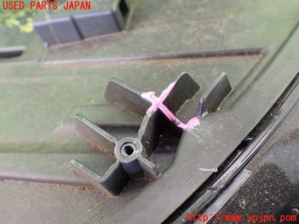 1UPJ-28141130]プジョー?5008(P87AH01)右ヘッドライト LED 中古