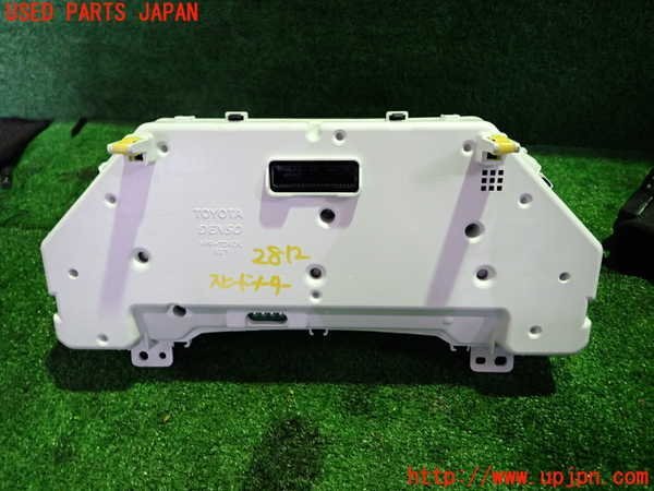 1UPJ-28126170]レクサス?CT200h(ZWA10)スピードメーター 中古