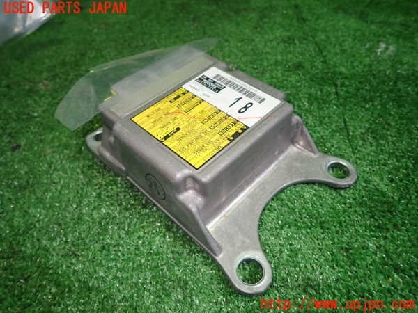 1UPJ-28126145]レクサス?CT200h(ZWA10)エアバッグコンピューター 中古 89170-76010