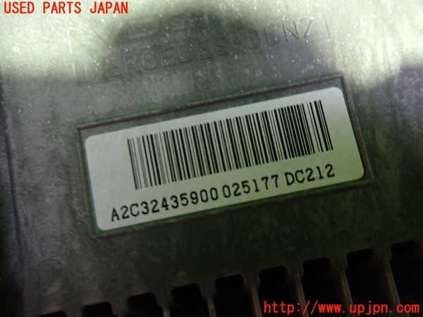1UPJ-28556629]ベンツ E300 ステーションワゴン(212255C)S212モニター 中古