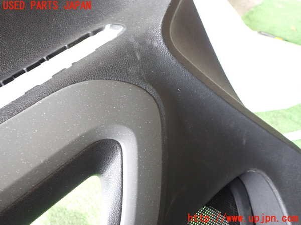 1UPJ-28611264] Citroen *BERLINGO( bell Ran go)( модель неизвестен ) левый передний внутренная обшивка двери б/у 