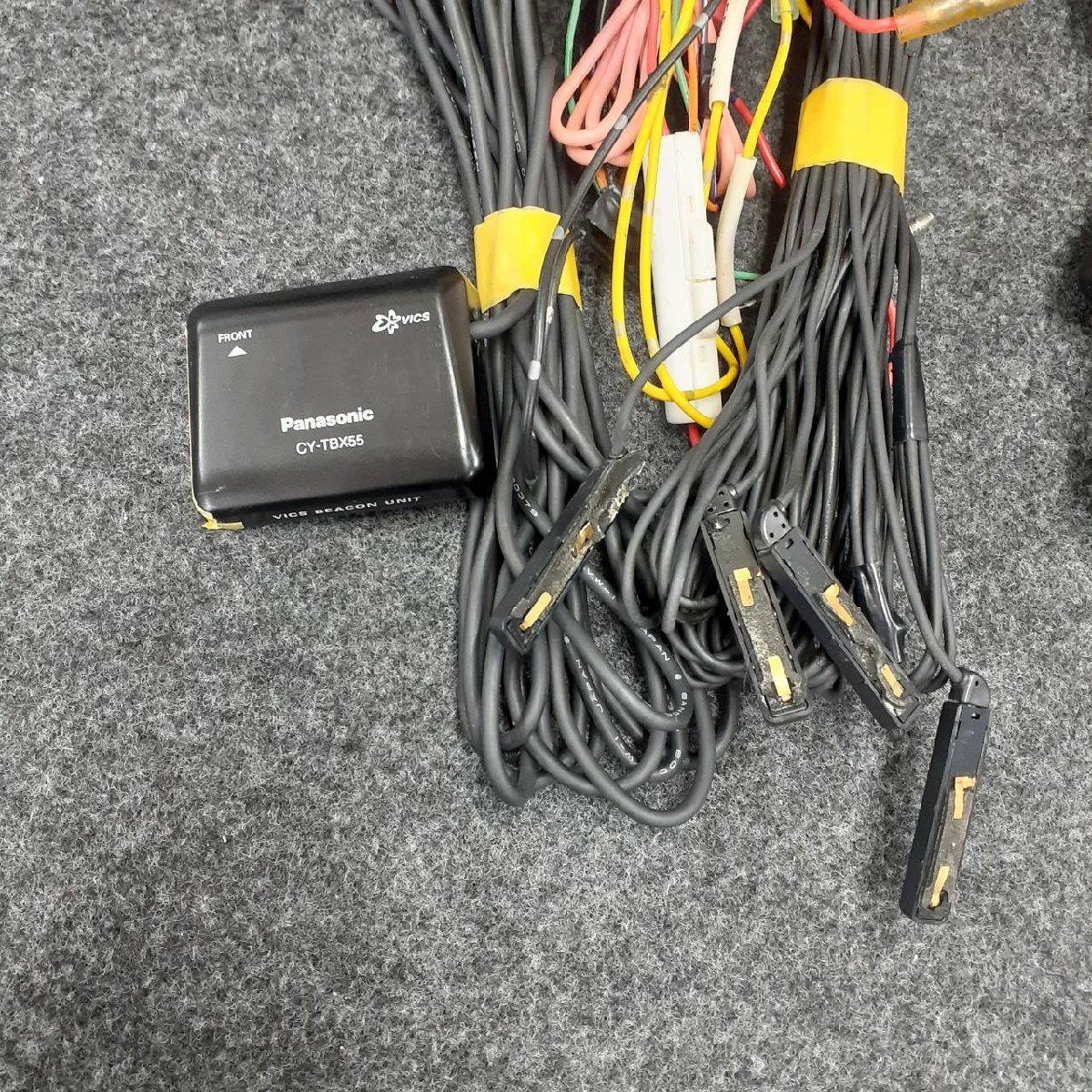 Panasonic パナソニック CN-H500D DVD Bluetooth 地図データ 2012年 HDD ナビ カーナビ b0211-gyr