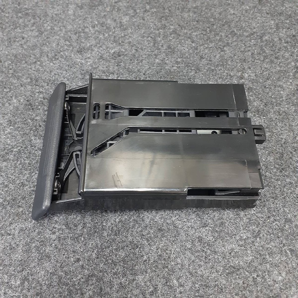 スズキ MRワゴン MF21S 純正 デュアル ドリンクホルダー 2連 カップホルダー b0588-gyr