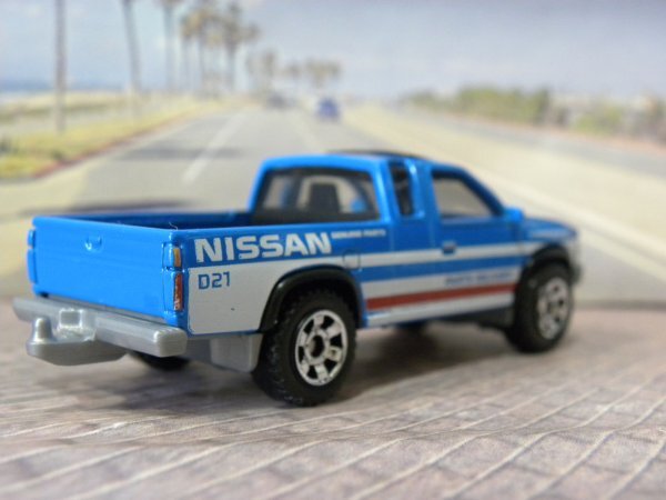 即決☆☆マッチボックス ルース '95 ニッサン ハードボディ(D21) NISSAN HARDBODY MACHBOX