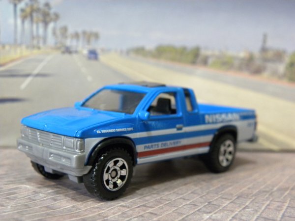 即決☆☆マッチボックス ルース '95 ニッサン ハードボディ(D21) NISSAN HARDBODY MACHBOX