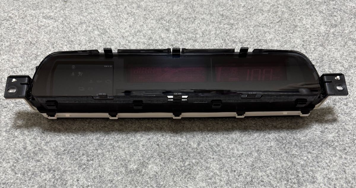 トヨタ アクア NHP10 中期用白文字メーター　前期流用に　 メーター