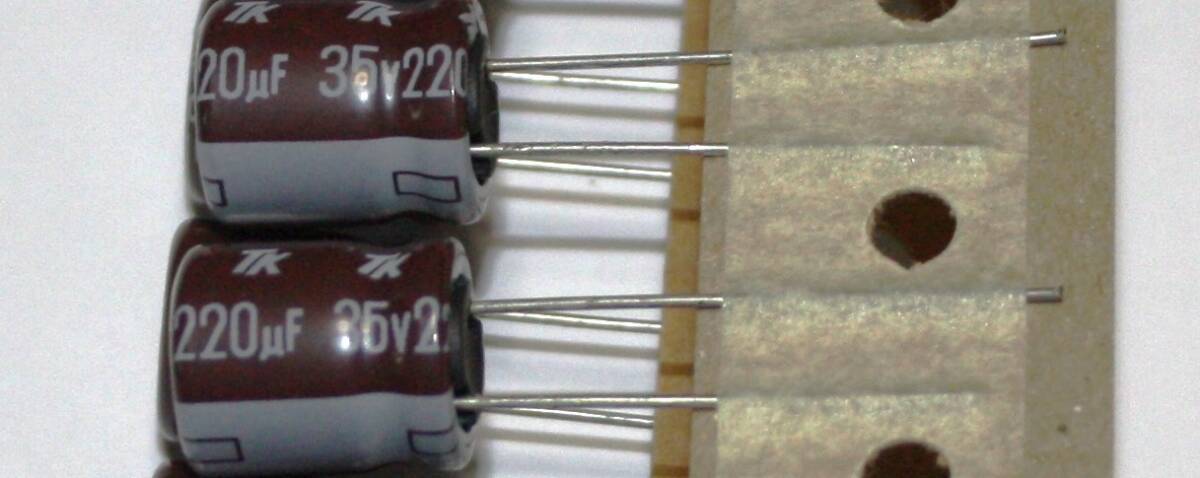 5個 東信工業 TK 電解コンデンサ 220μF 35V 105℃ UTWRZシリーズ 低インピーダンス 低Z 高周波平滑 スイッチング電源オーディオ 電子部品