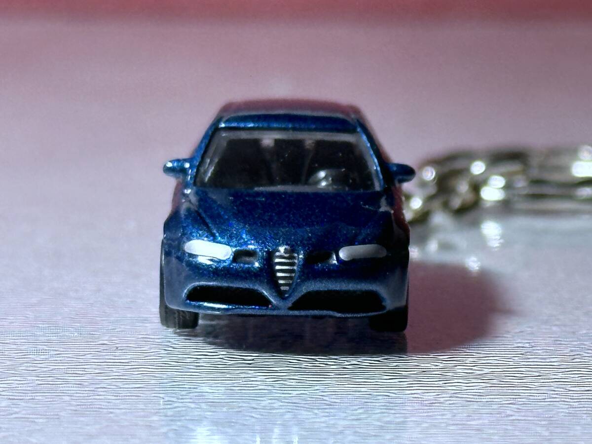 アルファロメオ 147 GTA ミニカー ストラップ キーホルダー　美品