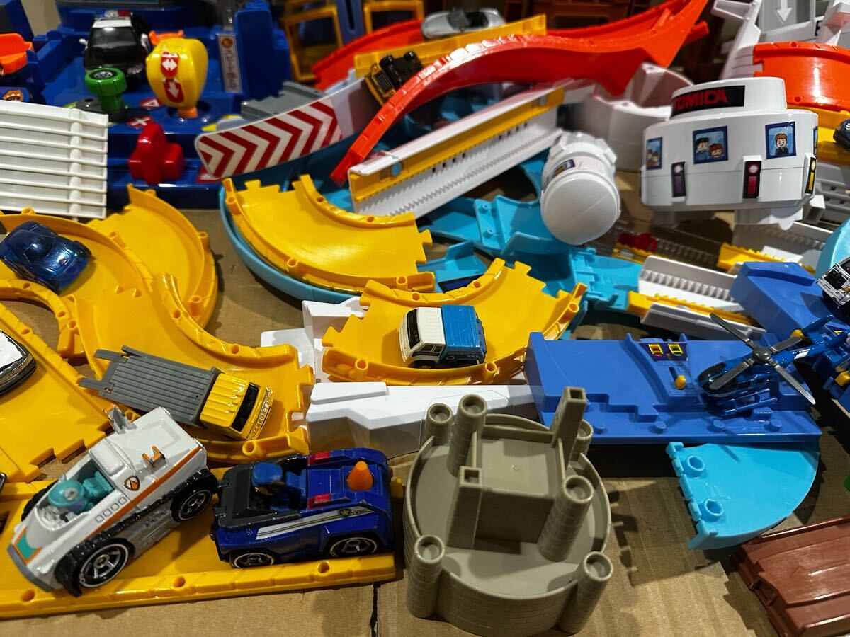トミカ でっかく游ぼう! DX トミカタワー 高速エレベータ トミカシステム 道路 プラロード tomica ミニカー パウパトロール など大量①120