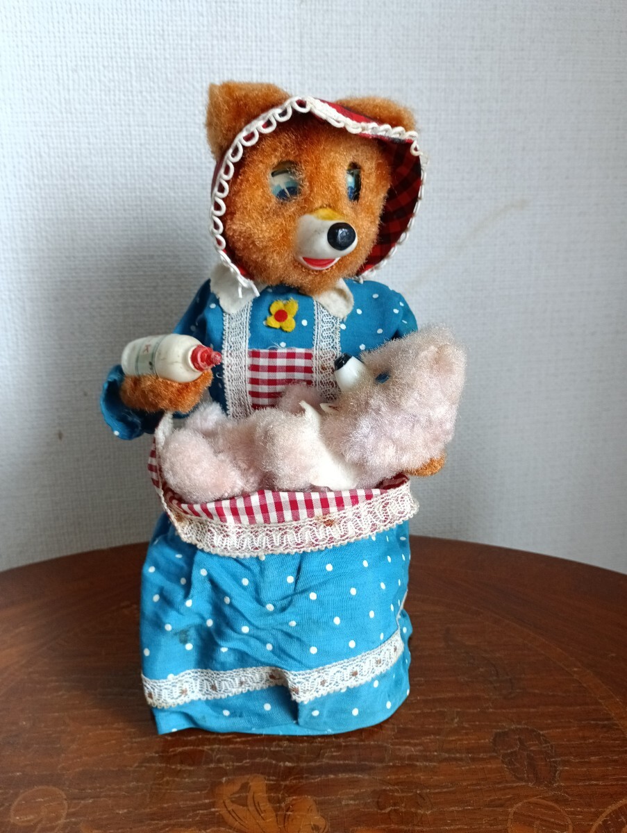  жестяная пластина * аккумулятор *Hungry Baby Bear * Vintage *1950 годы 
