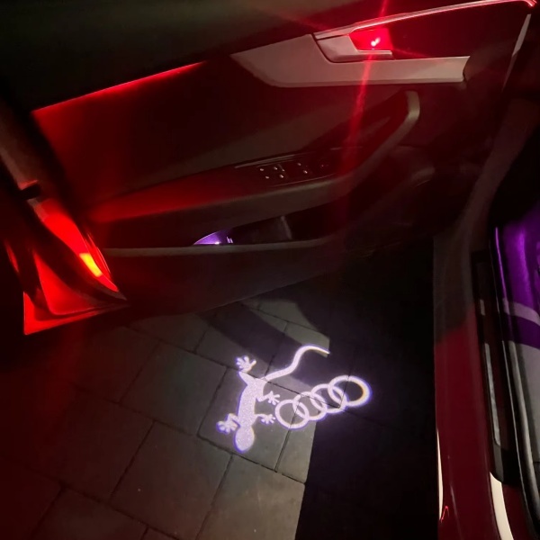 4個 アウディ カーテシランプ ドア ウェルカム ライト ゲッコー フォーリングス LED ロゴ投影ライト とかげ やもり Q5 Q3 Q7 A5 A7 A3 A8