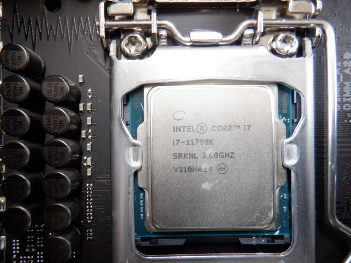 動作確認済 MB ASUS ROG STRIX Z590-F GAMING WIFI/CPU Intel i7 11700K/メモリ G.SKILL DDR4 16GB(8GBx2)のセットです