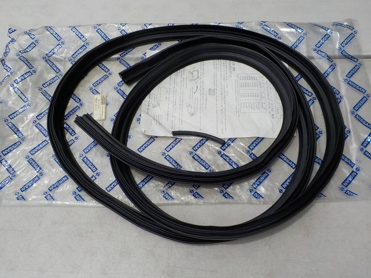  Ниссан Laurel KHC130 HC230 багажник уплотнитель оригинальный новый товар подлинная вещь C110 C130 C210 C230 DATSUN 240L 240K Laurel J4830-Q0100