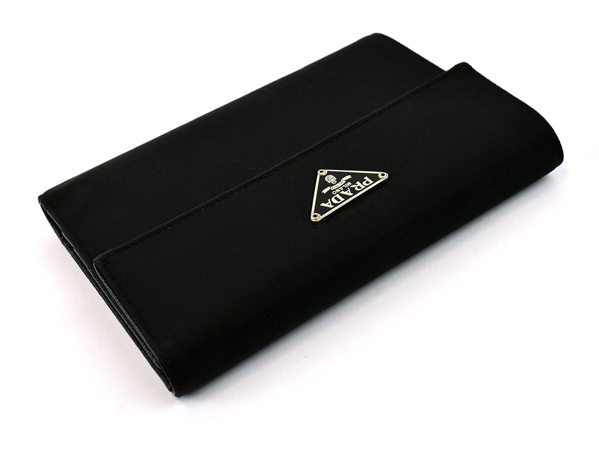 大人気商品 PRADA プラダ 三角プレート 折り財布 ブラック 225394☆ PRADA プラダ 三つ折り財布 財布 ウォレット 三角ロゴ