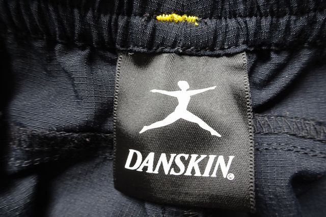 DANSKIN/ダンスキン/DA42200/ナイロンパンツ/フィットネスウェア/ダンス/ウエストゴム/ボタン裝飾/黒/ブラック/Mサイズ/9號(hào)(6/9R7)