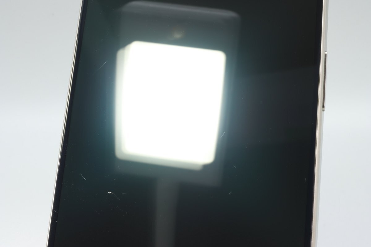 Apple iPhone15 Pro Max 256GB ナチュラルチタニウム A3105 3M742J/A バッテリ100% ■SIMフリー★Joshin1572【1円開(kāi)始?送料無(wú)料】