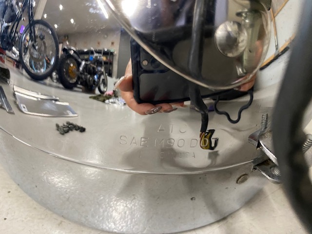  FLSTF ファットボーイ 純正ライト 中古品